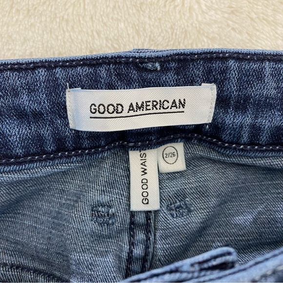 GOOD AMERICAN Good Waist Two Tone High Rise Skinny Jean - Picture 4 of 5